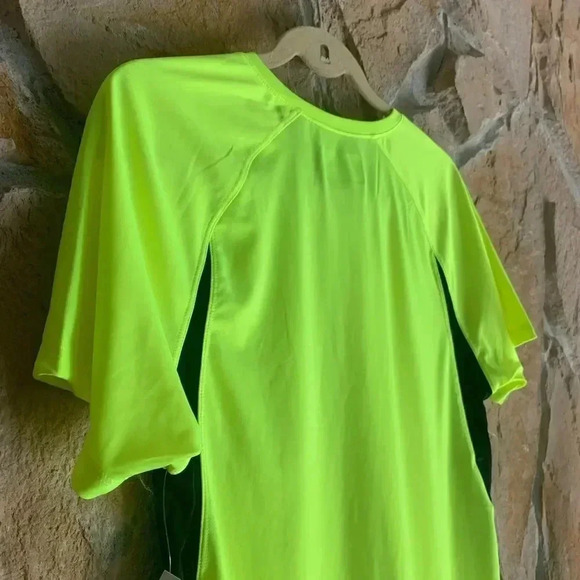 A4 Lime Green & Black T-Shirt - Picture 5 of 6